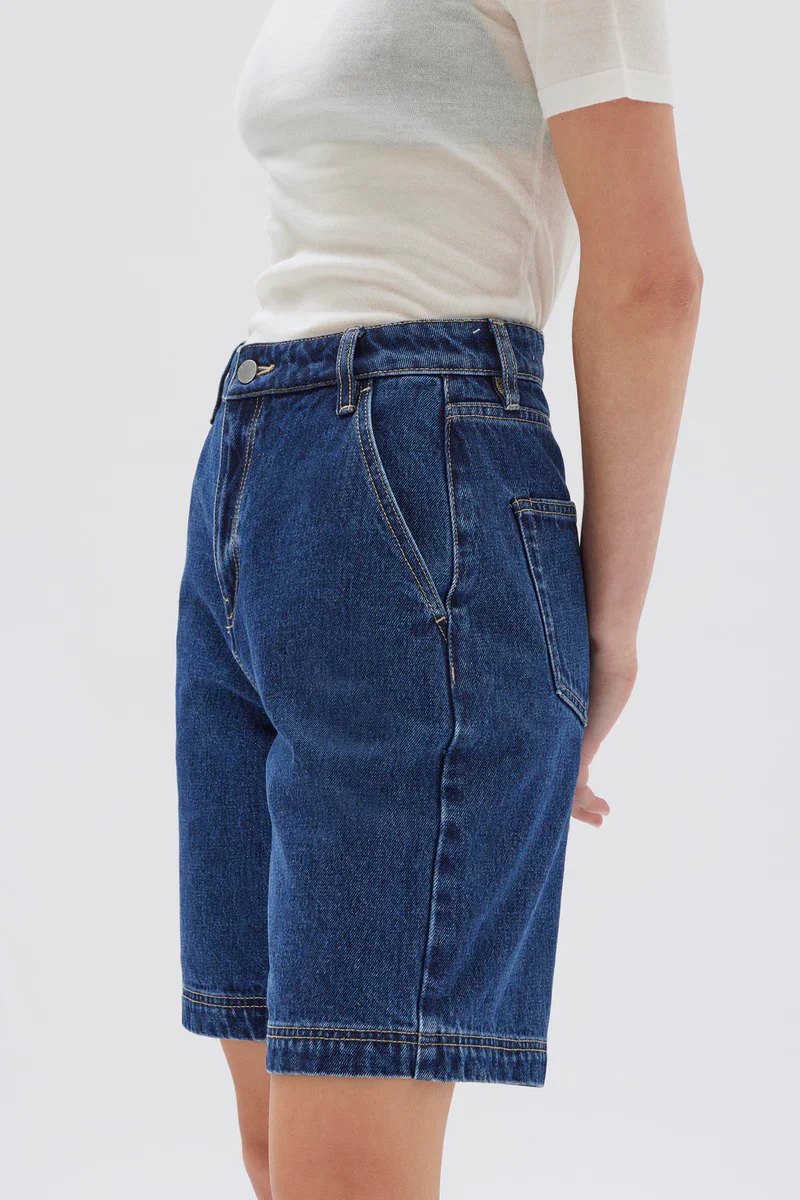 LONGLINE DENIM SHORT HERITAGE BLUE - Image 4